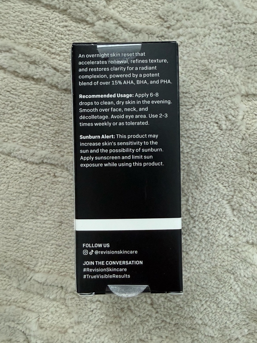 NIB Radiance+ Resurfacing Serum - Picture 3 of 4